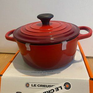 *Brand New* Le Creuset Dutch Oven Round - 1.8L, Cerise